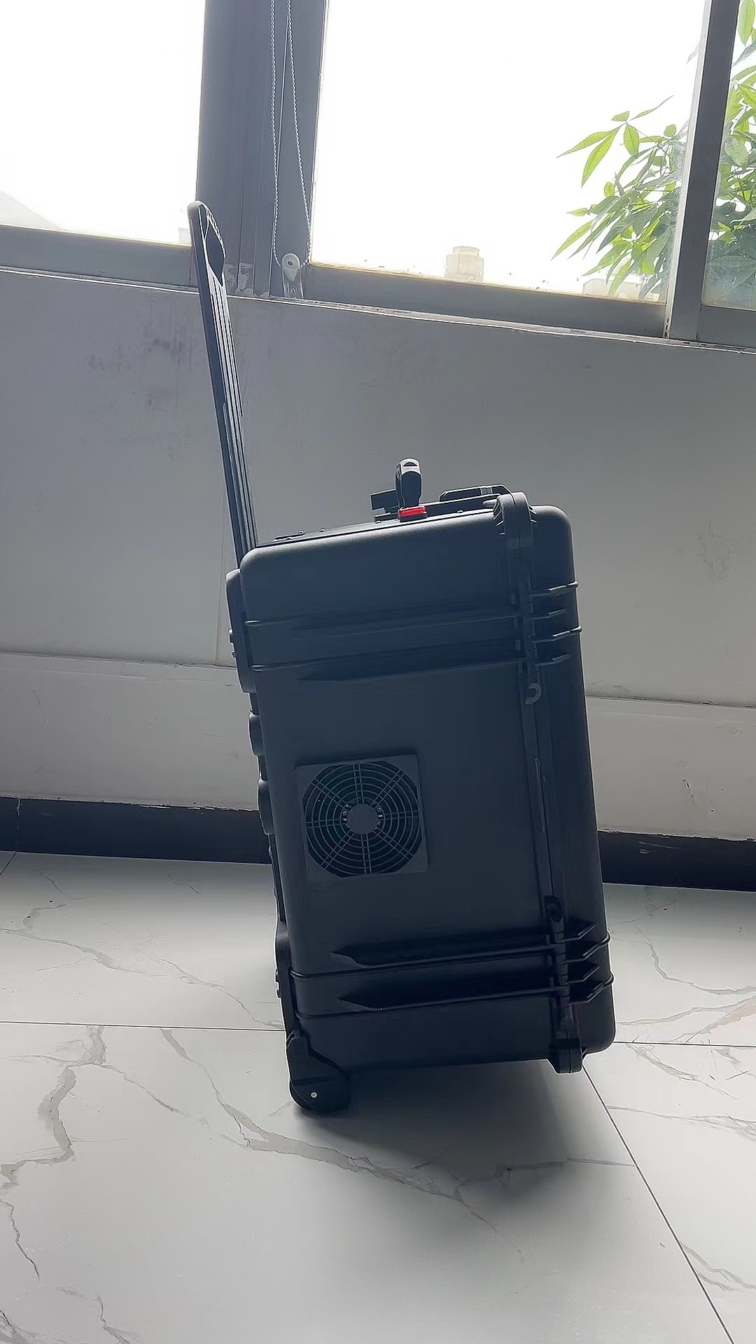 蓬溪手拉箱型移动通信干扰器